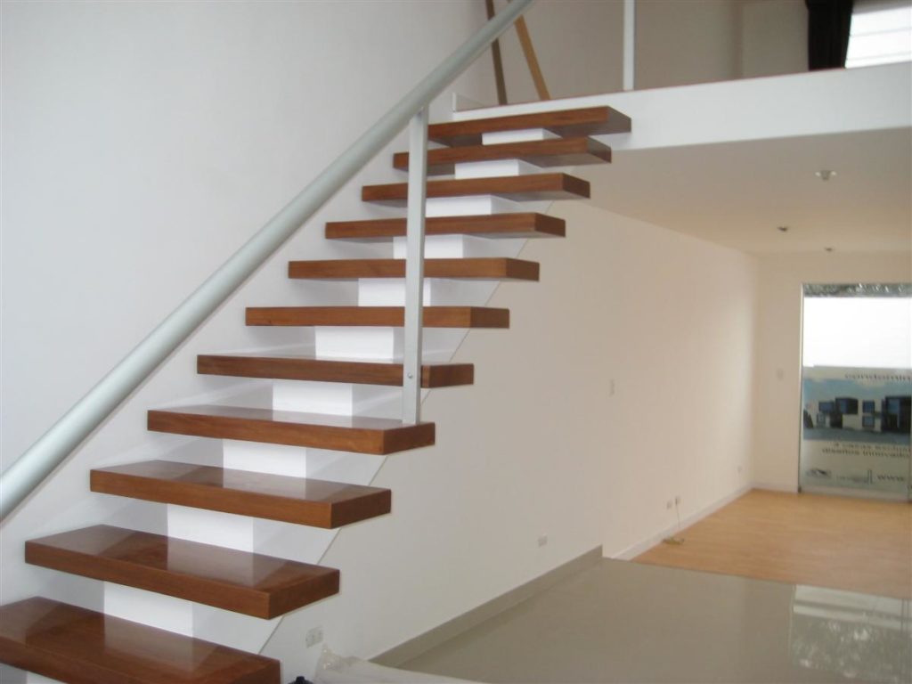 Modern Staircase Build | Lima, Peru